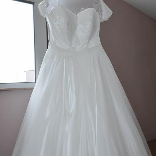 Comment estimer la quantité de tissu nécessaire pour votre robe de mariage ?